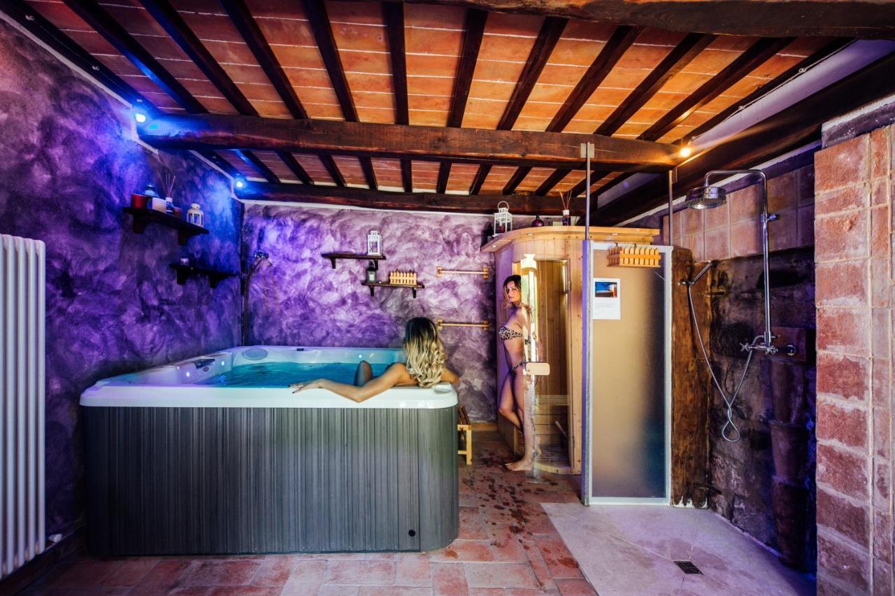Agriturismo Il Noce Кастільйоне-д'Орчія Екстер'єр фото